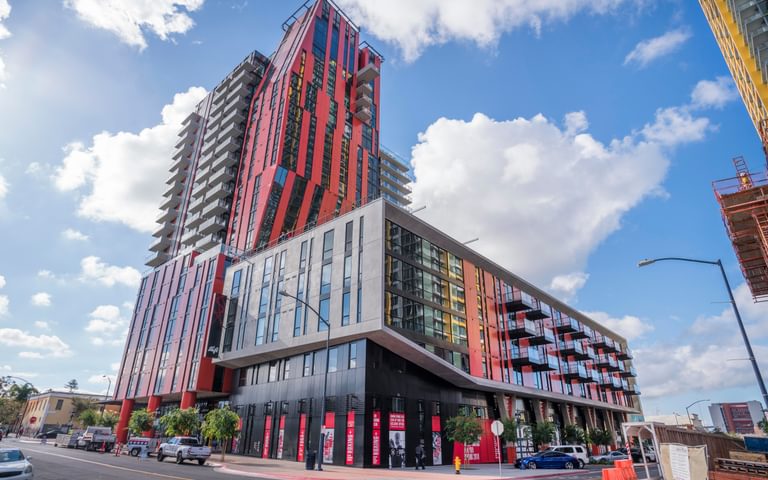 SHIFT APARTMENTS SAN DIEGO CA BUILDING EXT 12